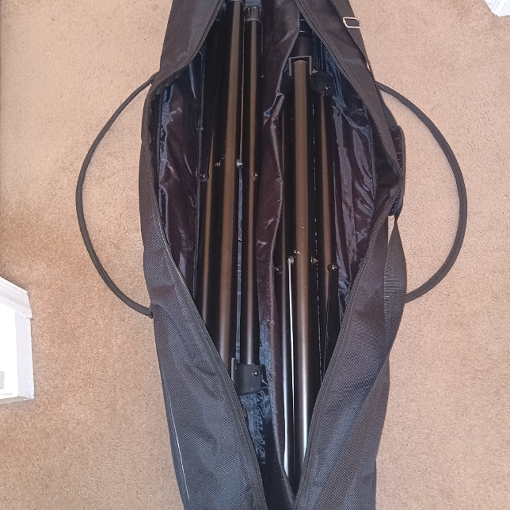 SOLD! SOLD! Tripod stands & carrying bag